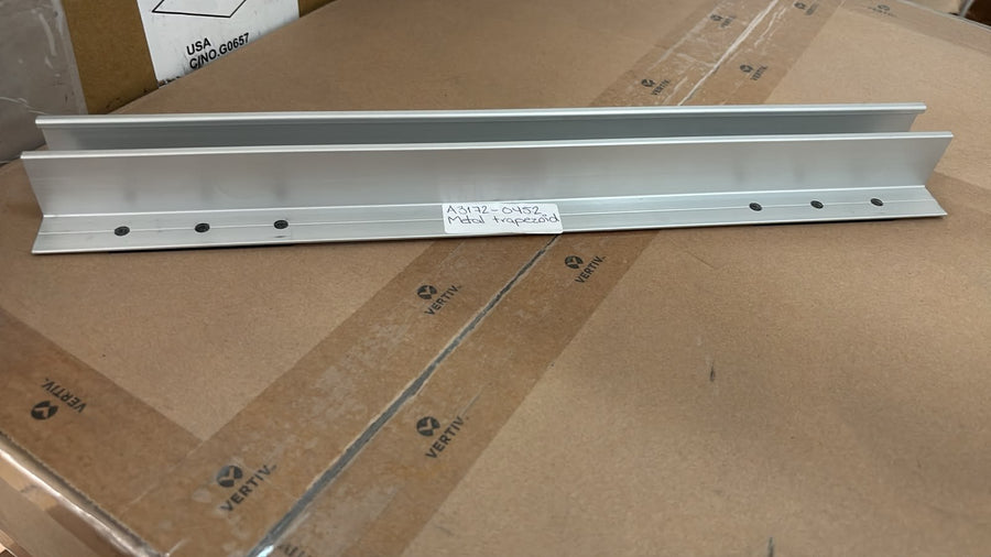Mini riel Comcast CRac H30 L385 para techo de lámina (Paquete de 4 piezas) - foto real