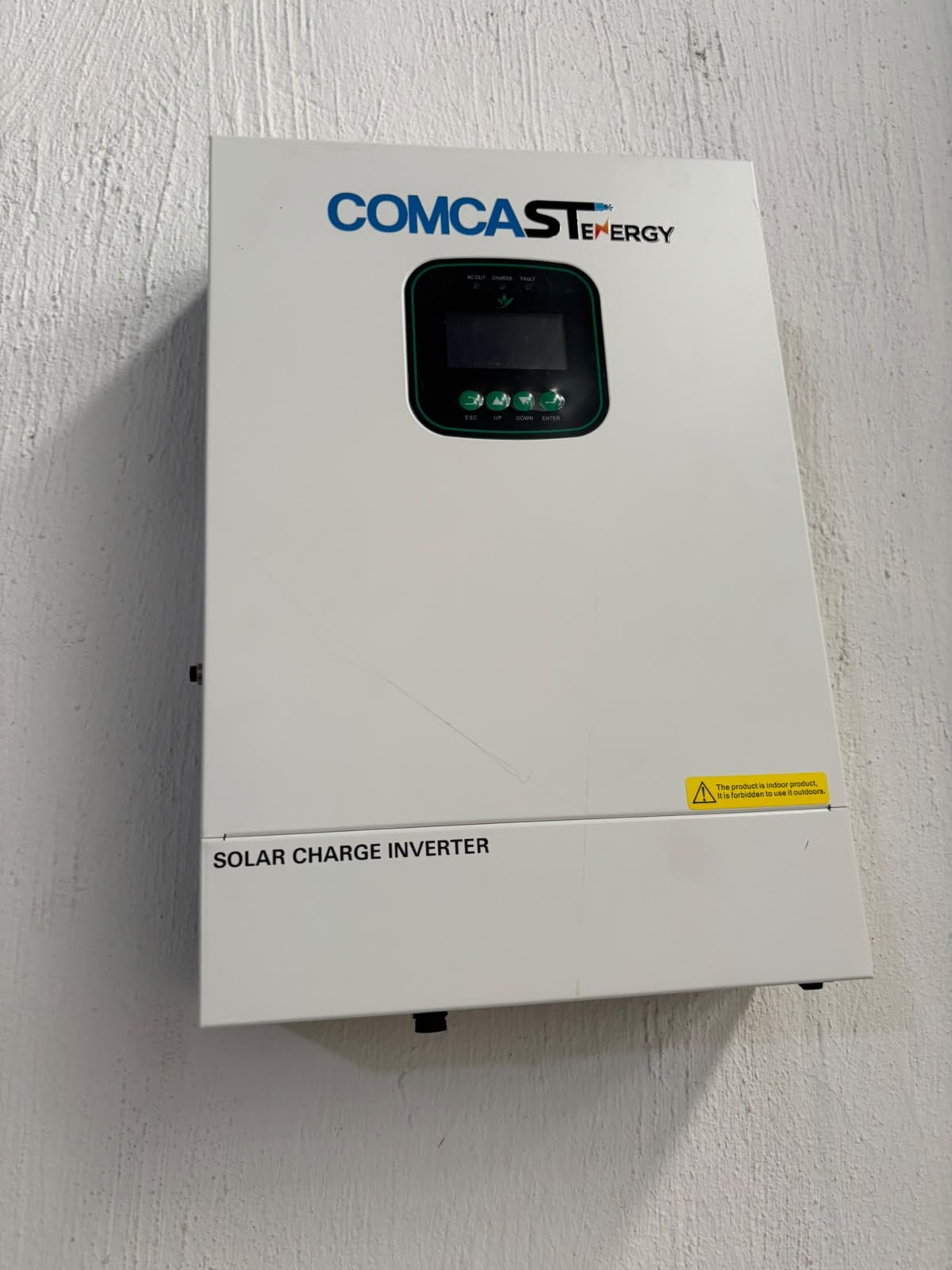 Inversor híbrido Comcast 3.6 kW 120 V | CEG-IVH3600WP-048US - foto real